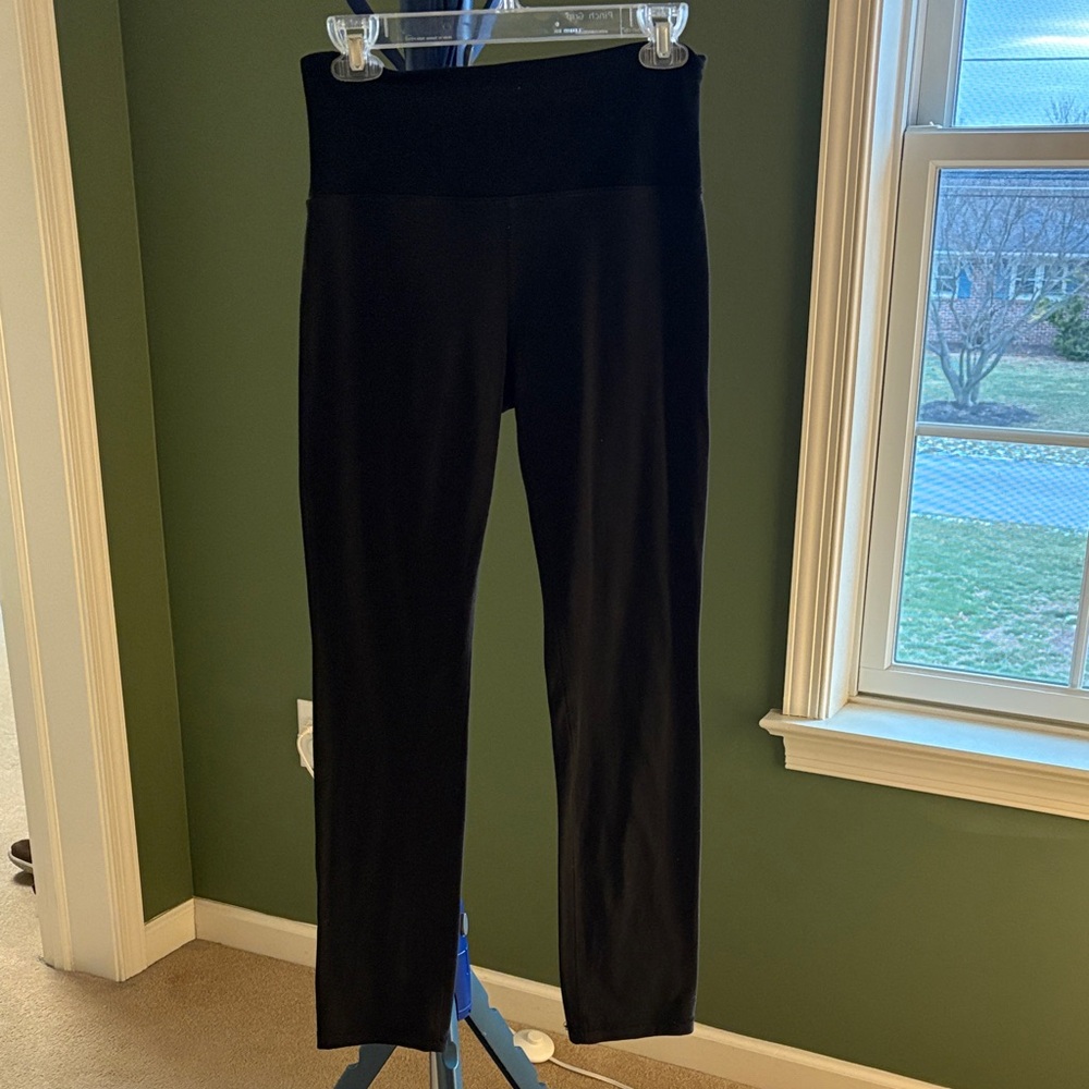 Athleta Black Ribbed Leggings
